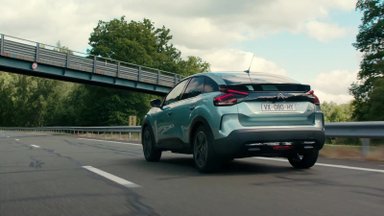 Naujo „Citroën ë-C4“ elektromobilio testas: ekonominės klasės „rolsroisas“