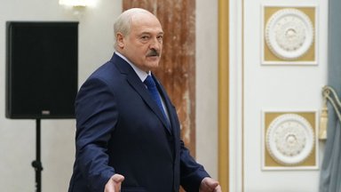 Лукашенко заявил, что продолжит вывозить украинских детей