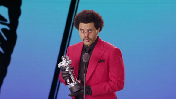 Vieną populiariausių metų albumų išleidęs The Weeknd negavo nė vienos „Grammy“ nominacijos: prakalbo apie korupciją