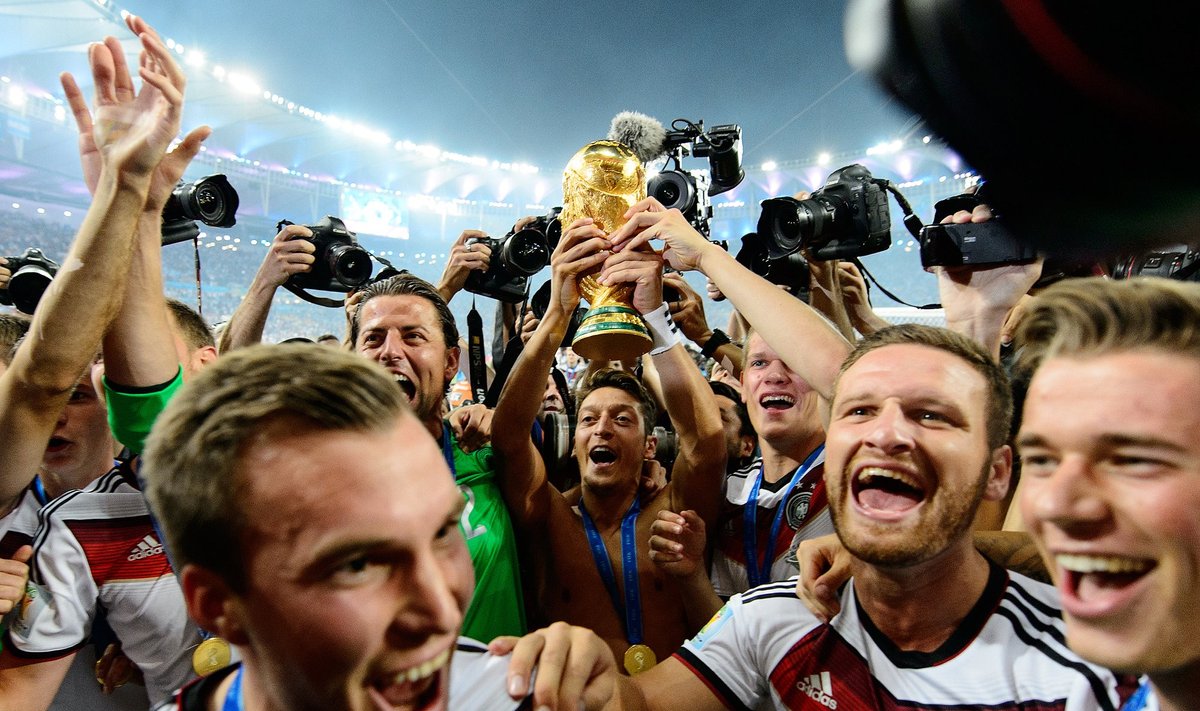 Vokietijos futbolo rinktinė triumfuoja 2014-ųjų pasaulio čempionate