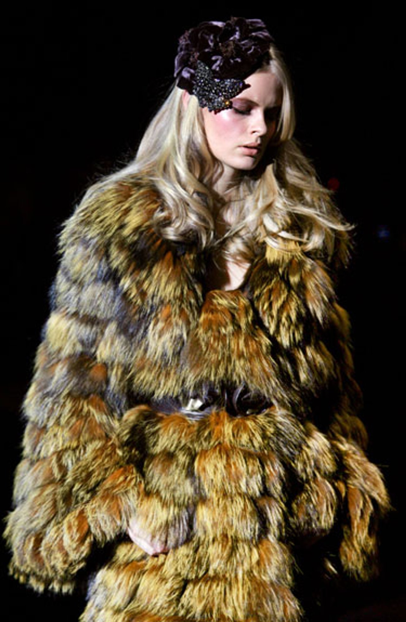 Gotikos dvelksmas - juodos rožės plaukuose (nuotraukų albumas) - Delfi ...