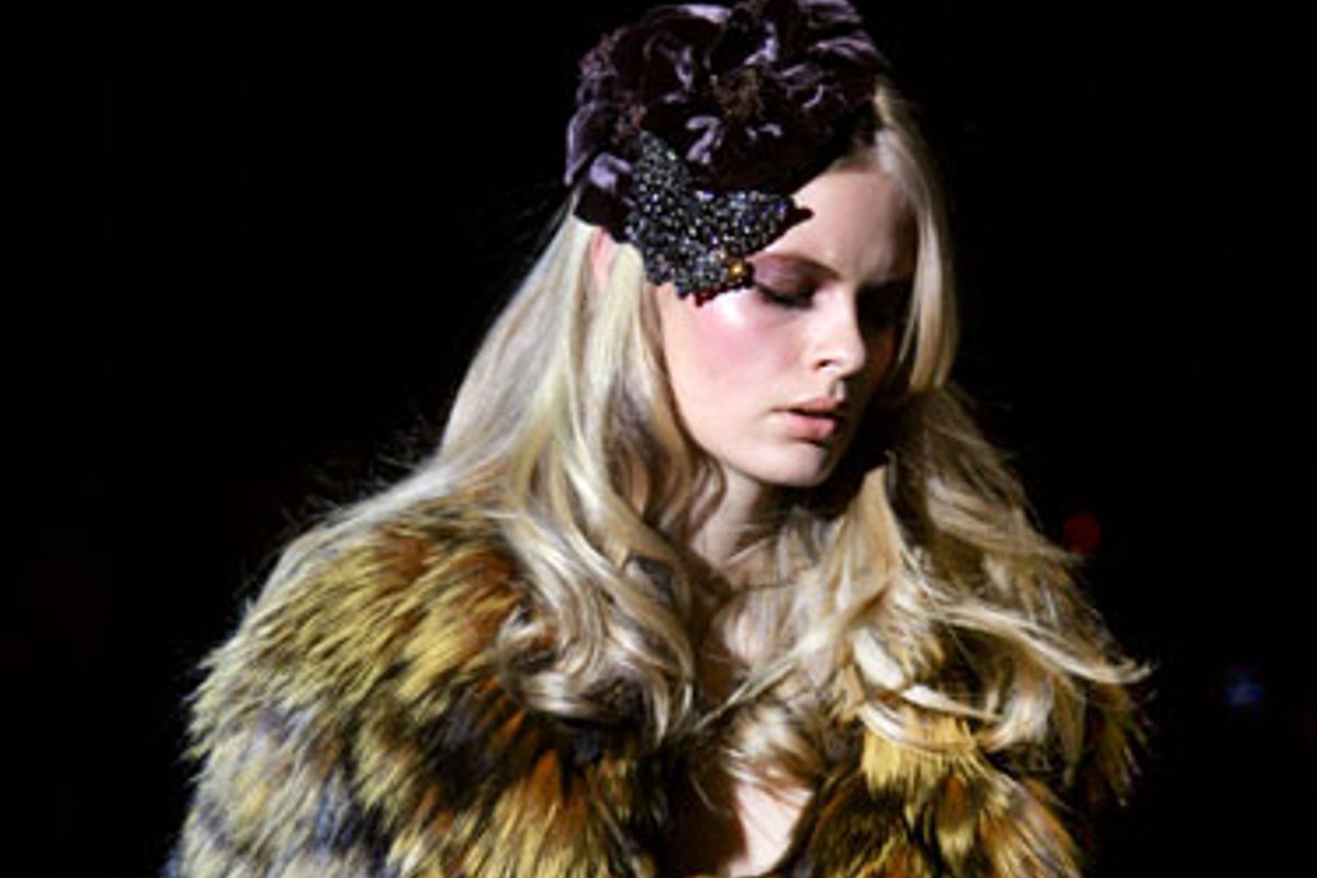 Gotikos dvelksmas - juodos rožės plaukuose (nuotraukų albumas) - Delfi ...