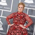 Naujausias Adele singlas „Hello“ gerina visus rekordus