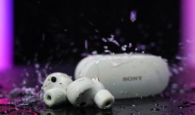 „Sony" ausinės