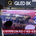 Šiaurės Korėja surengė didelį karinį paradą: demonstravo naujus dronus, raketas