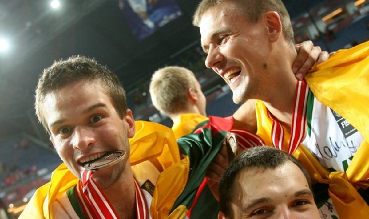 Lietuvos krepšininkai pasipuošė bronzos medaliais