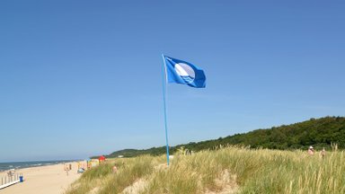 Dar kartą įvertinta Klaipėdos paplūdimių kokybė – jiems suteikta Mėlynoji vėliava