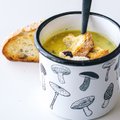 Aromatinga lęšių sriuba su kokosais – šildančiai vakarienei: greitai paruošiama, spalvinga ir šeimai kainuos vos 5 eurus