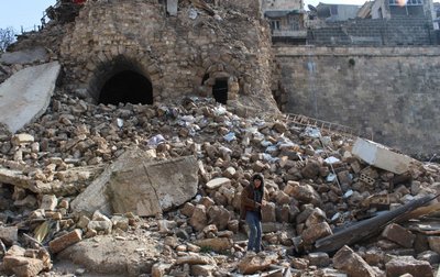 Nuolaužų krūva prie senovinės citadelės Alepe (Sirija) po 2023 m. vasario 6 d. žemės drebėjimo 