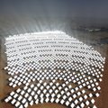 Užsiliepsnojo didžiausia planetoje saulės energijos jėgainė