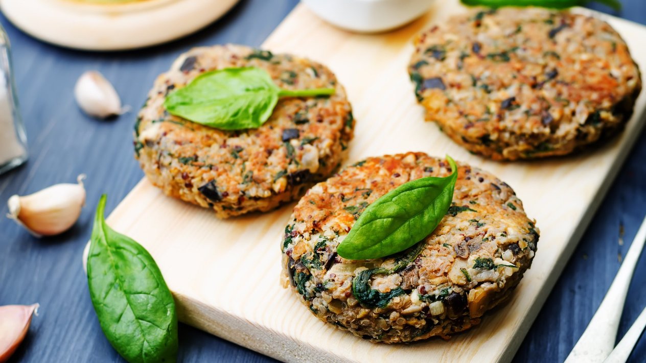 Baklažanų ir avinžirnių kotletai