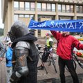 Seimas neišvadavo dviratininkų iš liemenių