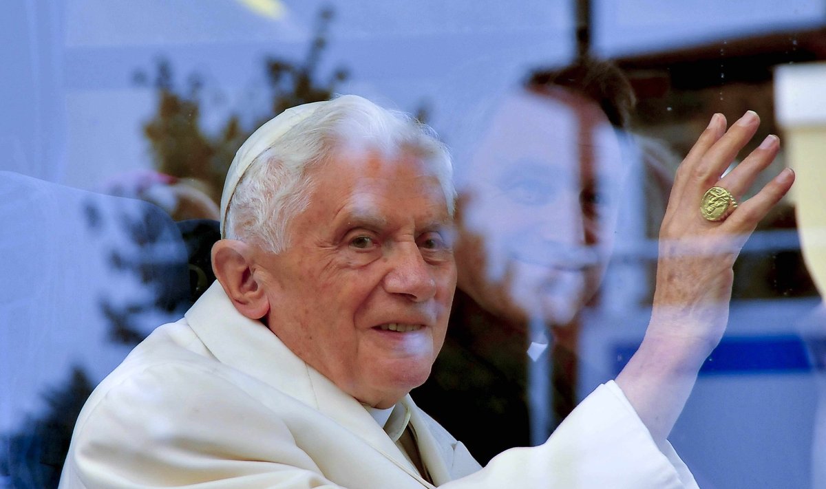Popiežius Benediktas XVI