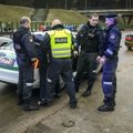 Po avarijos Vilniuje vairuotojas vėl sėdo į automobilį ir tyčia trenkėsi į stulpą