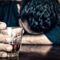 Pirmieji alkoholiko požymiai: toksikologas kalba apie du kriterijus