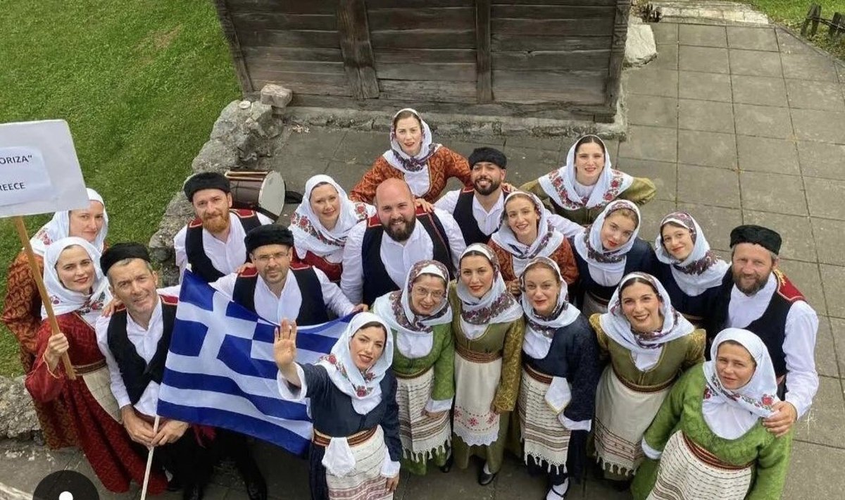 Folkloro ansamblis „Kaneloriza“ (Graikija)