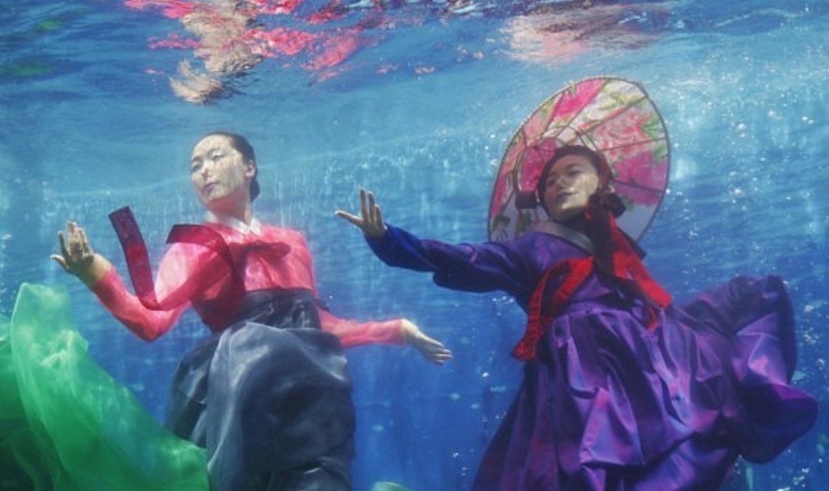 Povandeninis madų šou Korėjoje