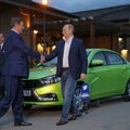 Vladimiras Putinas išbandė naują automobilį „Lada Vesta“