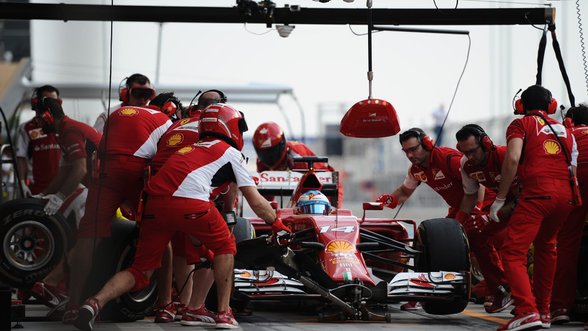 „Ferrari“ tikslas pirmose lenktynėse – vieta ant apdovanojimų pakylos