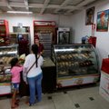 Venesuela leido turistams atsiskaityti JAV doleriais