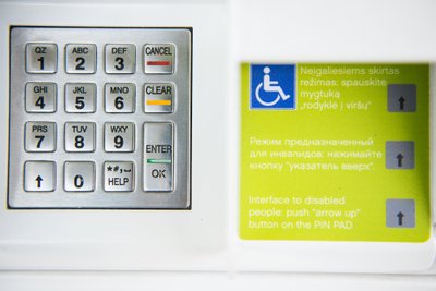 "Neste Lietuva" pritaikė degalines neįgaliesiems
