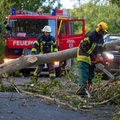 Chaosas Vokietijoje: dėl stipraus vėjo žuvo mažiausiai du žmonės