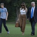 M. Trump su sūnumi Barronu persikėlė į Baltuosius rūmus