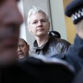 J.Assange'as vis dar įstrigęs Ekvadoro ambasadoje