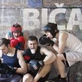 Spektakliui „Bičai“ besiruošiantiems aktoriams teko lankyti bokso treniruotes
