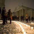 Vilnius centre lit by nothing but candles for Earth Hour 2016