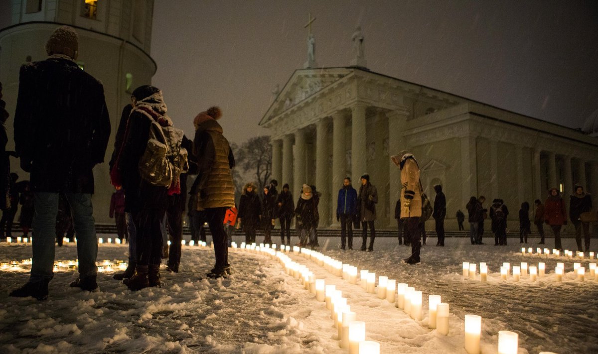 Vilnius goes dark for Earth Hour