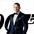 Nežinomas Džeimsas Bondas: perukas, sulaužytas riešas, pistoleto, kuriuo nusišovė A.Hitleris, modelis bei kiti faktai