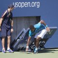 G. Monfilsas „US Open“ teniso mačo metu sudaužė švieslentę korte