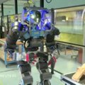 Robotas „Walk-Man“ vaikšto ir valdo įrankius kaip žmogus