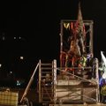 First Green Bridge statue down