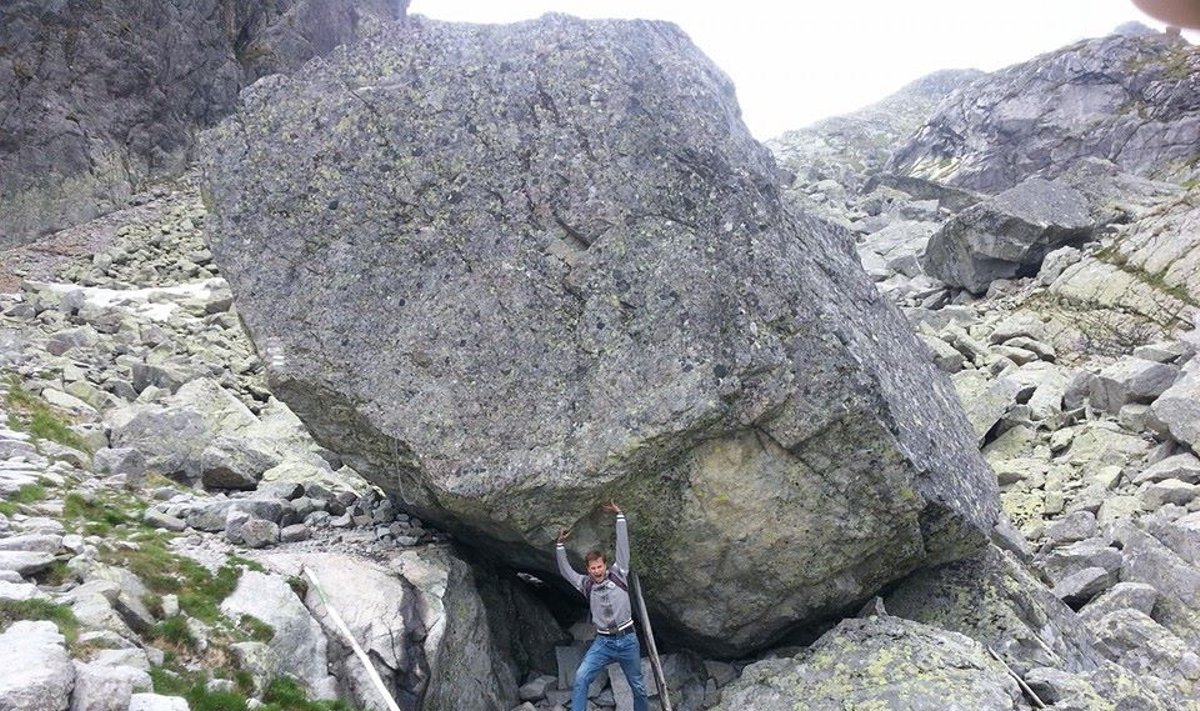 Nerijus Juška renka akmenis Slovakijoje