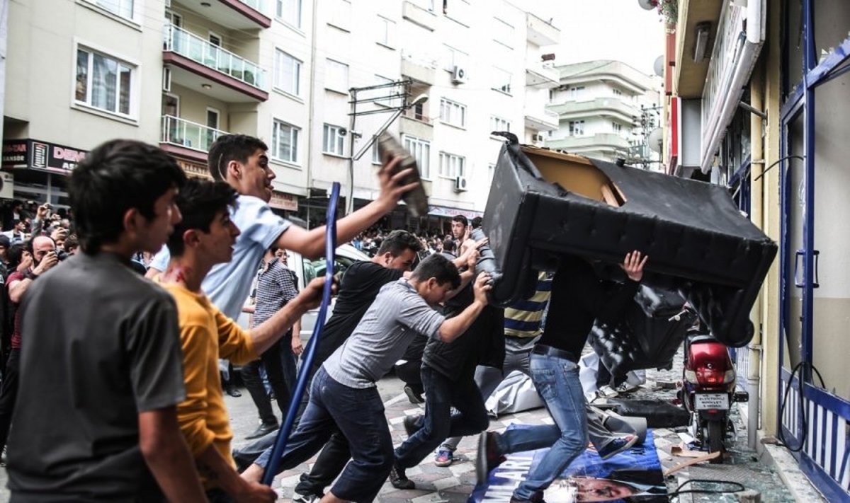 Po tragedijos Turkijos anglies kasykloje kilo protestai