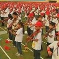 Taivane vienu metu grojo 4 645 smuikininkai