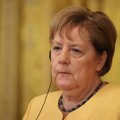 Merkel: derybos su Talibanu turi tęstis, kad išliktų Afganistane pasiekti pokyčiai