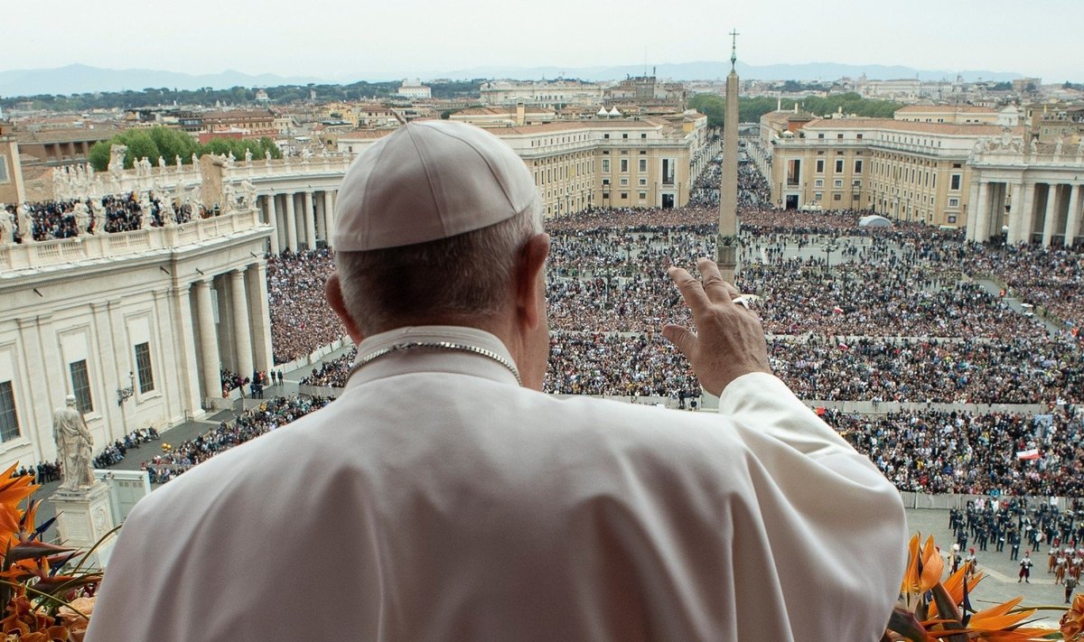 Popiežius ragina siekti taikos Libijoje ir Sirijos pabėgėlių sugrįžimo