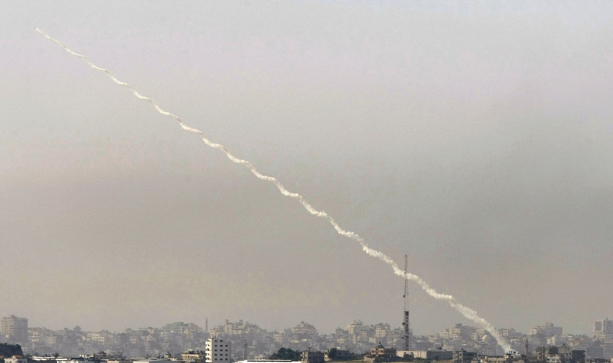 Gazos ruožo gyvenamoje teritorijoje paleista raketa į pietinę Izraelio dalį