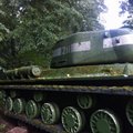 To Lietuva dar nematė: į sceną atriedės sovietinis tankas