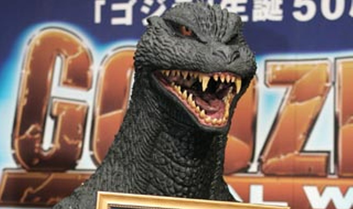 Spaudos konferencijoje Tokijuje Godzila buvo pristatyta į Holivudo šlovės alėją. Godzilos žvaigždė bus atidengta šalia kitų garsių Holivudo kino aktorių žvaigždžių.