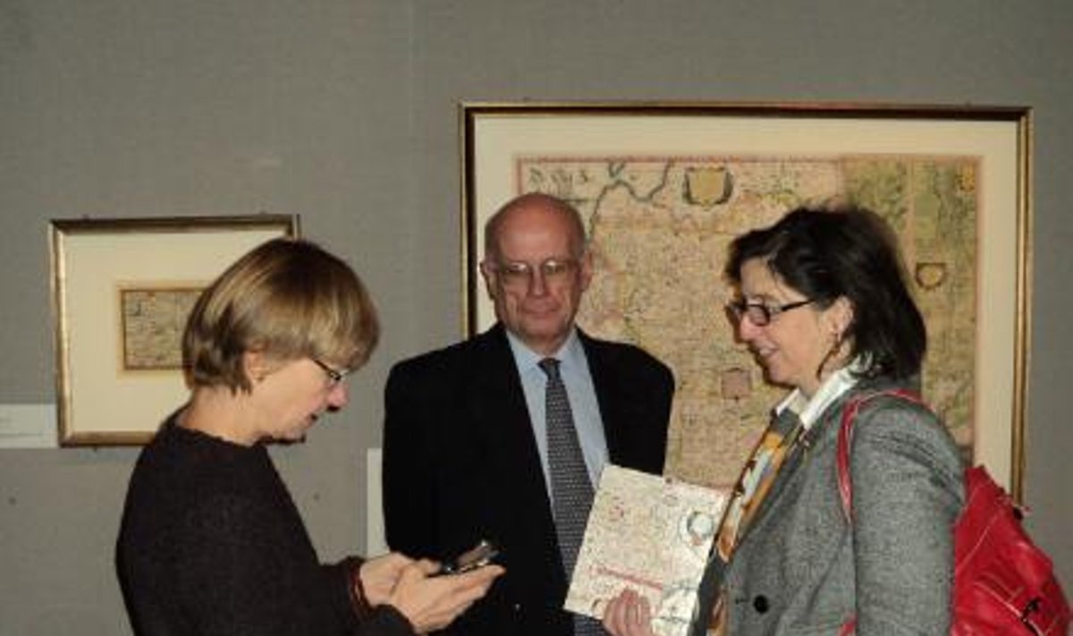 Anne-Marie Goussard, right, at an exhibition of Lithuanian maps in Paris