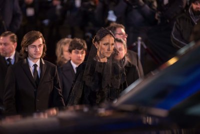 Celine Dion vyro R. Angelilio laidotuvės