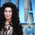 72-ejų Cher pribloškė gerbėjus prakalbusi apie savo jaunatviškos išvaizdos paslaptį: meluoja ir net nemirksi?