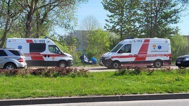Nelaimė Klaipėdoje – nukrito parasparnis su dviem žmonėmis