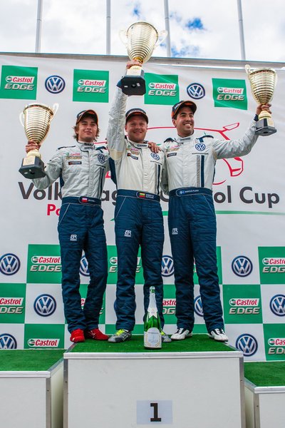 „Volkswagen Castrol Cup“ pirmų lenktynių pergalė – R. Kupčiko kišenėje