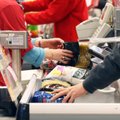 Sukritikavo idėją reguliuoti parduotuvių darbo laiką: kada dirbančiam žmogui apsipirkti šventėms?