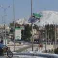 Sniegas nuklojo karinio konflikto apimtą Siriją